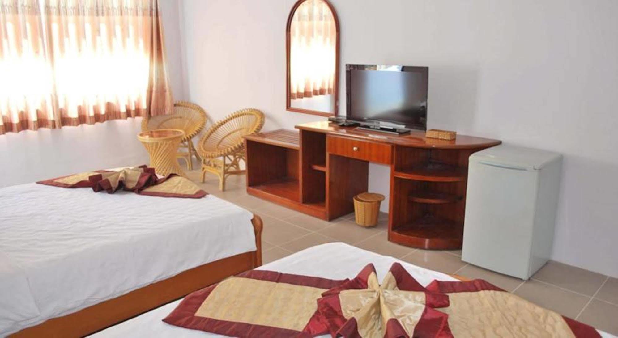 Phi Yen Hotel Chi Khu Co Ong Экстерьер фото